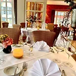 Hotel Fleesensee & 4*