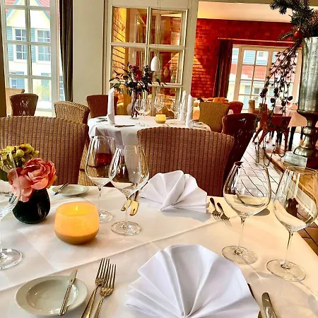 Hotell Fleesensee & 4*