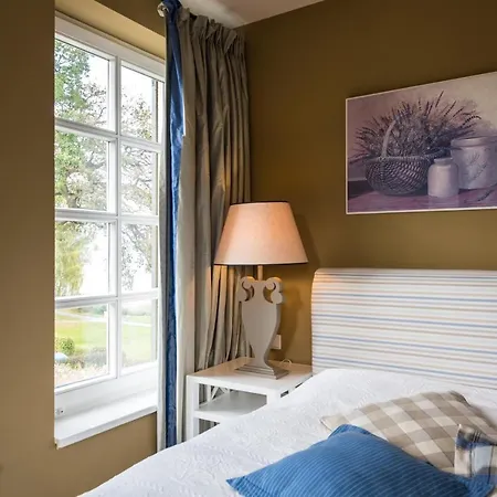 Hotel Fleesensee & 4*